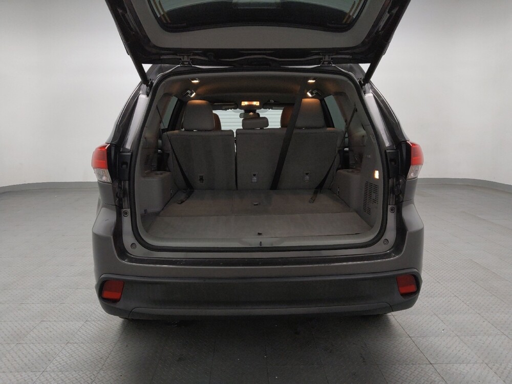 2019 Toyota Highlander in Arlington, TX 76011 - 18071333 29