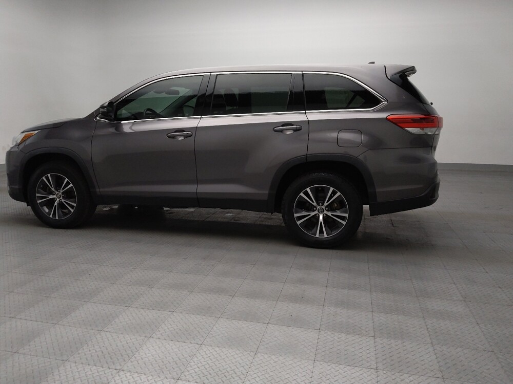 2019 Toyota Highlander in Arlington, TX 76011 - 18071333 3