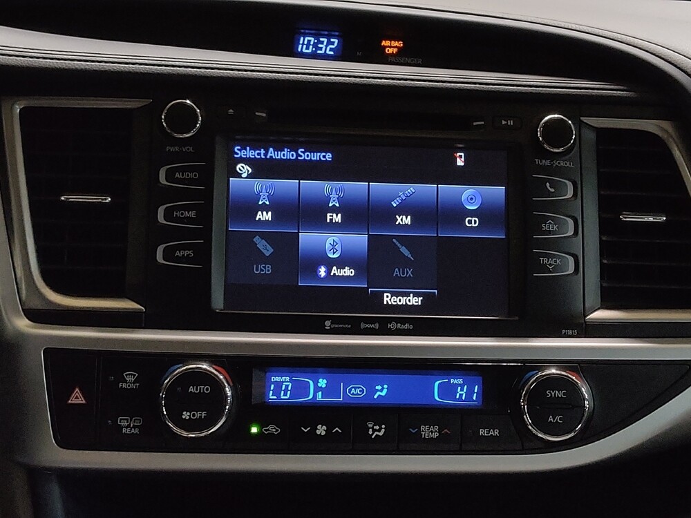 2019 Toyota Highlander in Arlington, TX 76011 - 18071333 25