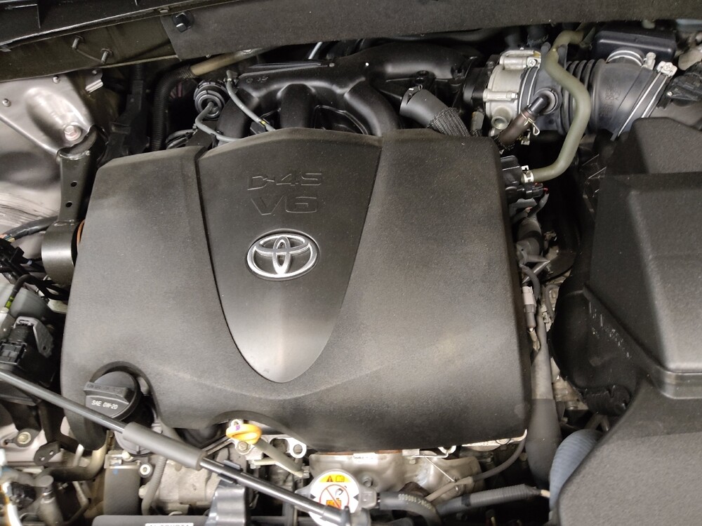 2019 Toyota Highlander in Arlington, TX 76011 - 18071333 30