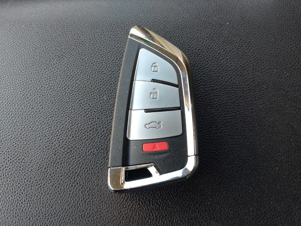 2020 Chevrolet Equinox in Athens, GA 30606 - 18071343 32