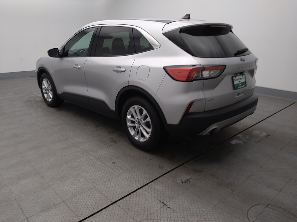 2020 Ford Escape in Springfield, MO 65807 - 18071390 5