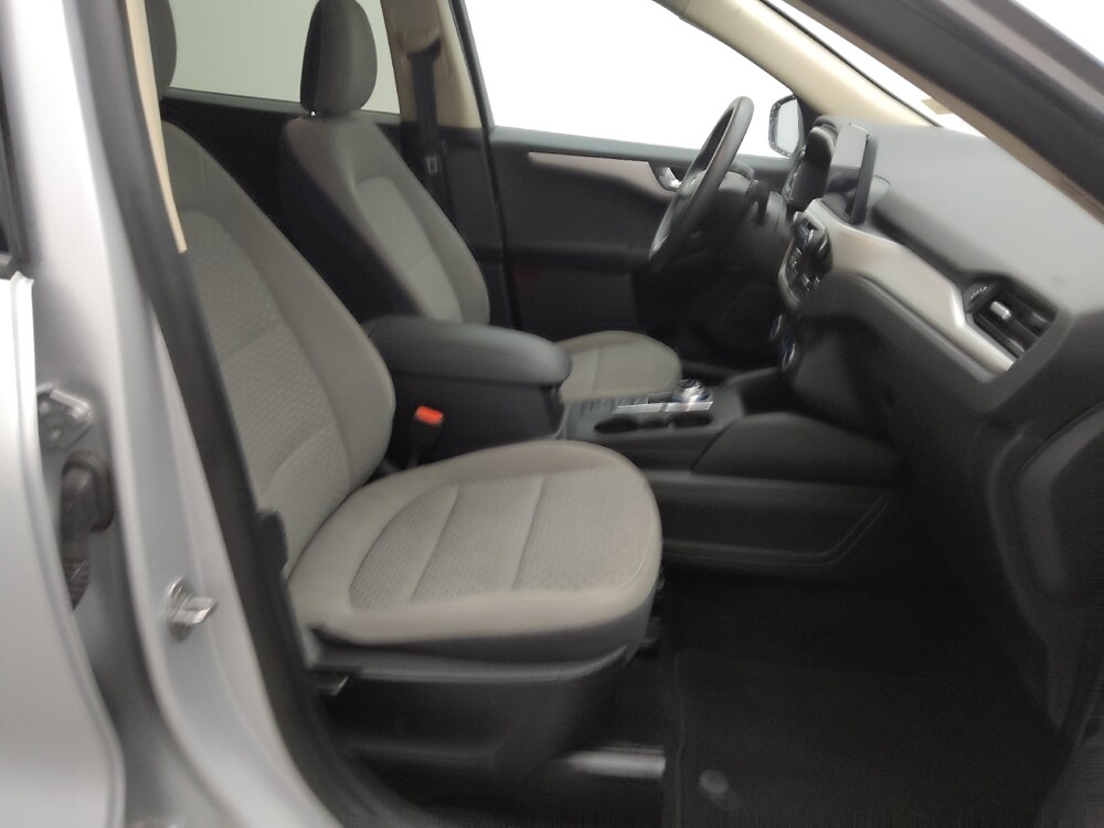 2020 Ford Escape in Springfield, MO 65807 - 18071390 20