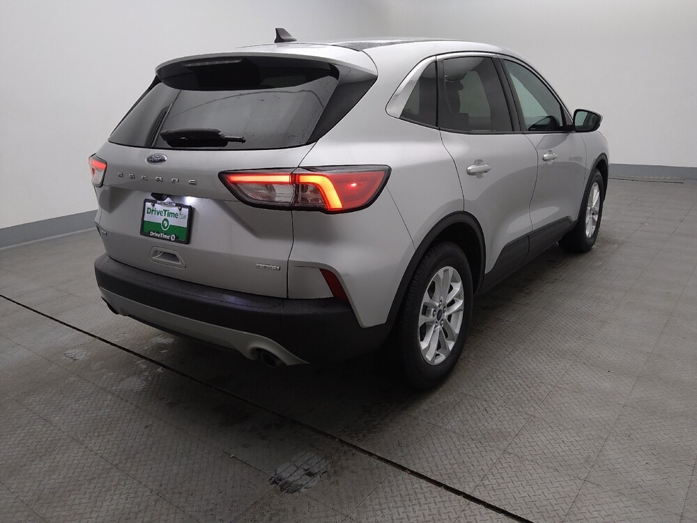 2020 Ford Escape in Springfield, MO 65807 - 18071390 9