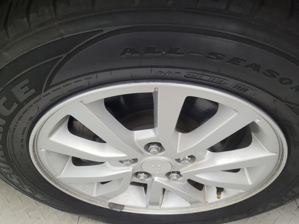 2019 Chevrolet Sonic in Jackson, MS 39211 - 18071403 31