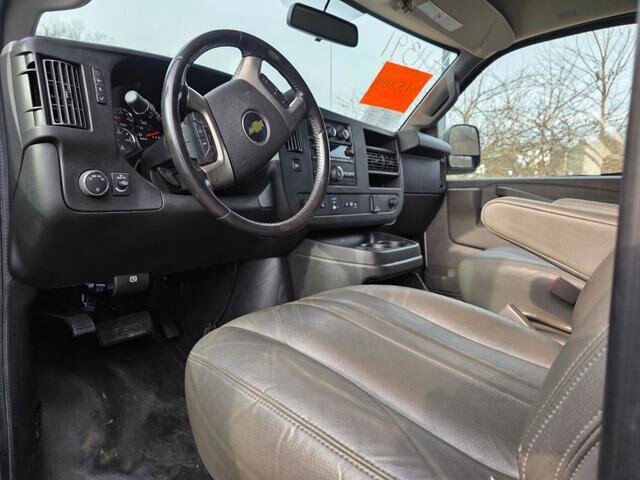 2018 Chevrolet Express 2500 in Blauvelt, NY 10913 - 18071521 10