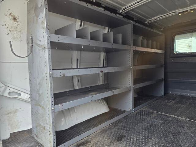 2018 Chevrolet Express 2500 in Blauvelt, NY 10913 - 18071521 31