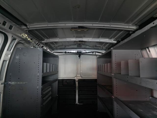 2018 Chevrolet Express 2500 in Blauvelt, NY 10913 - 18071521 25