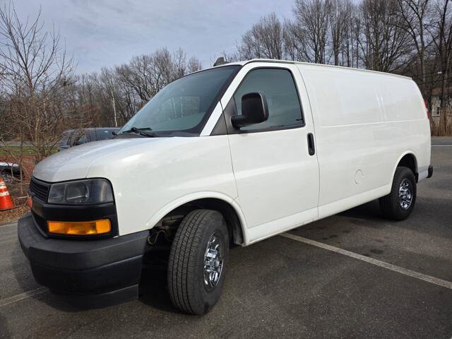 2018 Chevrolet Express 2500 in Blauvelt, NY 10913 - 18071521 3