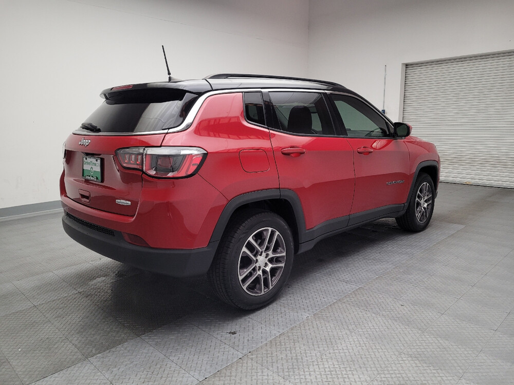 2018 Jeep Compass in Glendale, AZ 85301 - 18071526 9