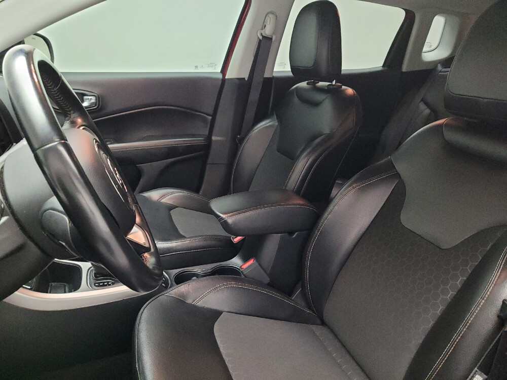 2018 Jeep Compass in Glendale, AZ 85301 - 18071526 17