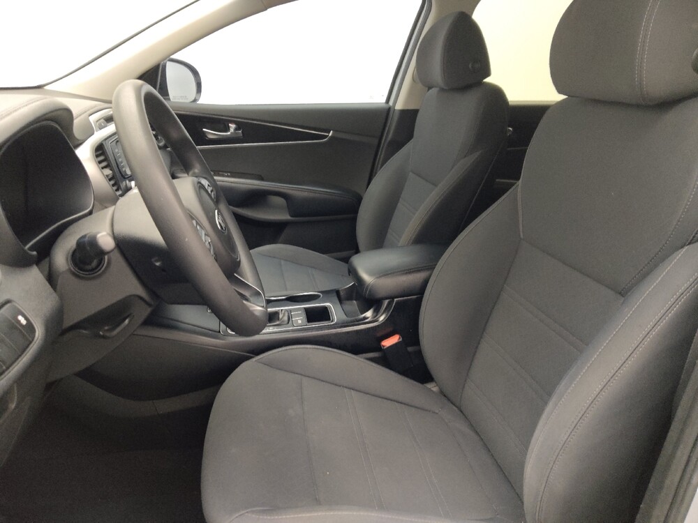 2018 Kia Sorento in Sanford, FL 32773 - 18071603 17