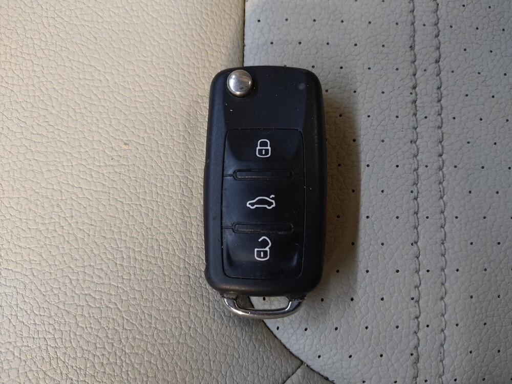 2015 Volkswagen Passat in Greenville, NC 27834 - 18071613 32