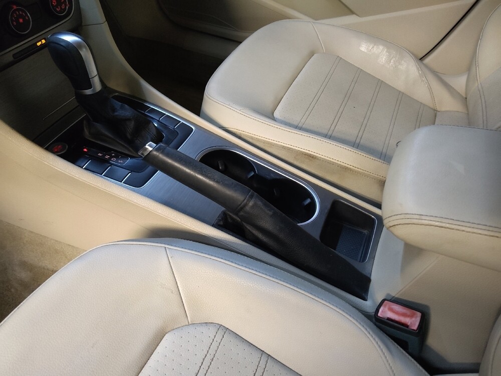 2015 Volkswagen Passat in Greenville, NC 27834 - 18071613 26