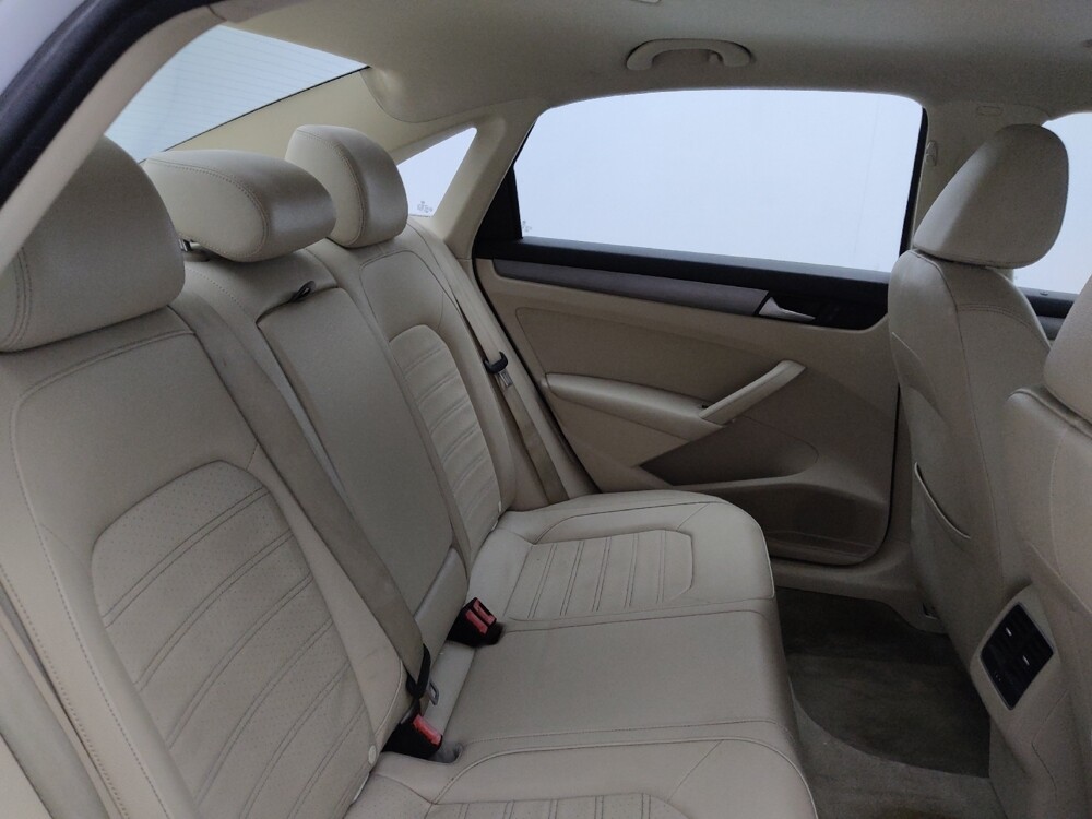 2015 Volkswagen Passat in Greenville, NC 27834 - 18071613 19