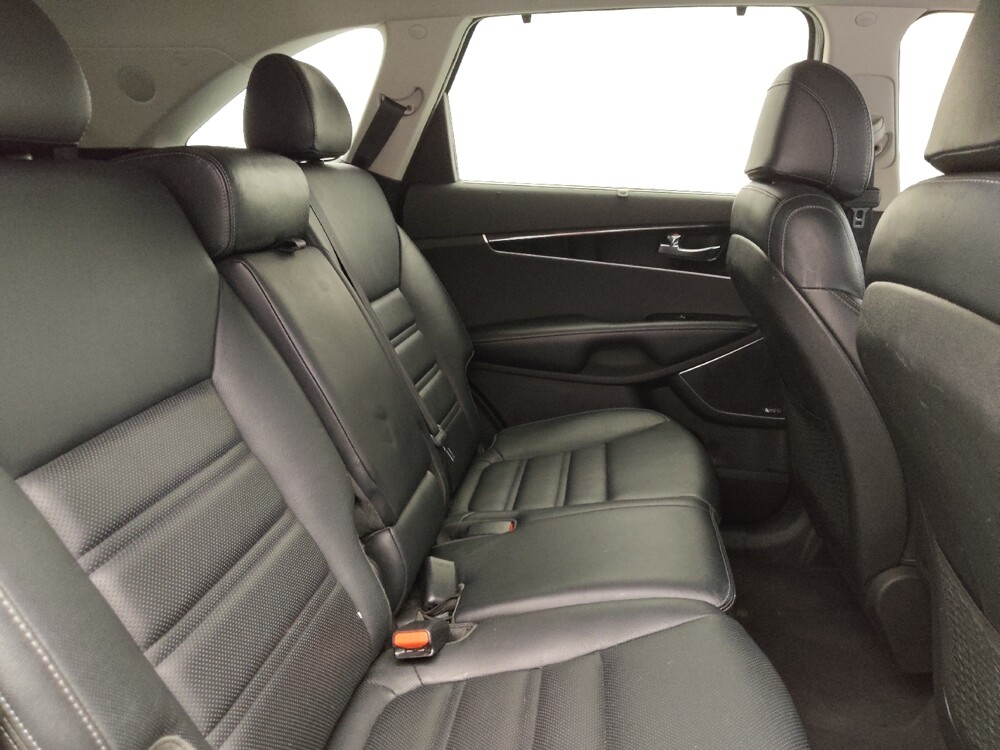 2017 Kia Sorento in Lakewood, CO 80215 - 18071627 19