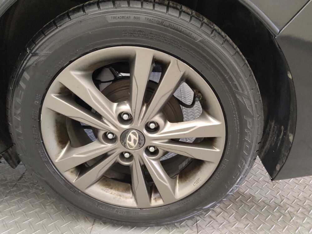 2017 Hyundai Elantra in Houston, TX 77060 - 18071640 31