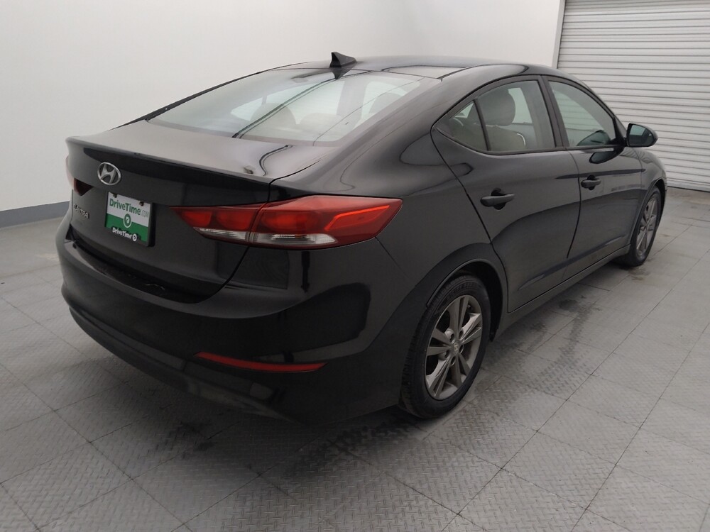 2017 Hyundai Elantra in Houston, TX 77060 - 18071640 9