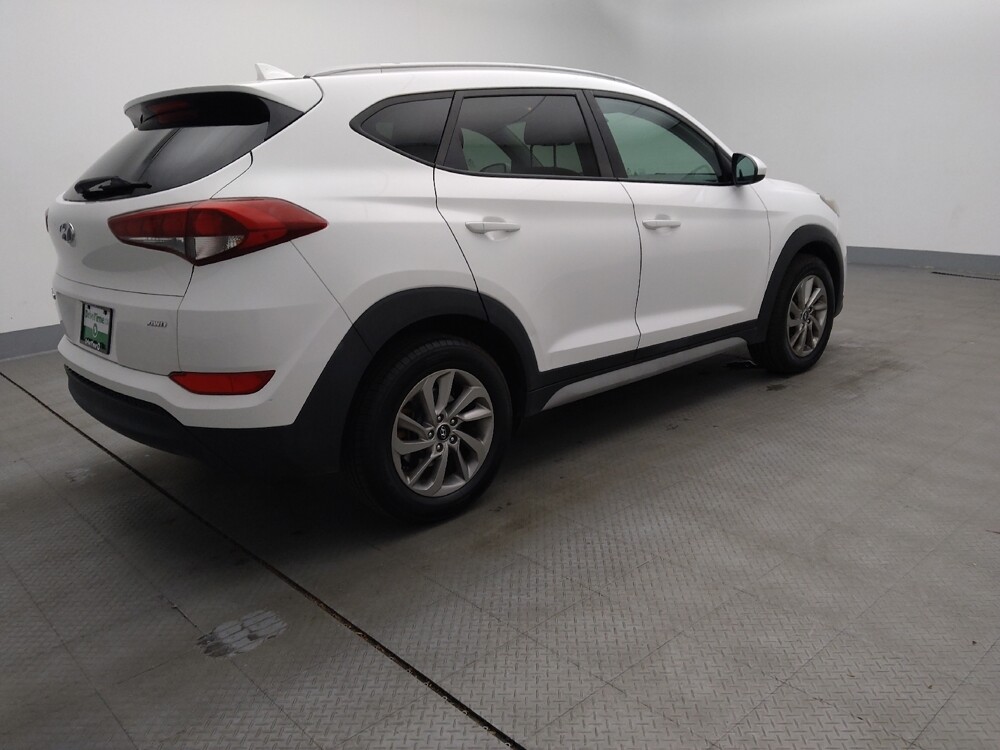 2018 Hyundai Tucson in St. Louis, MO 63136 - 18071678 10