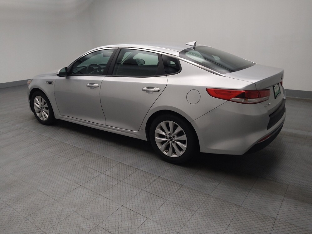 2017 Kia Optima in Des Moines, IA 50310 - 18071681 3