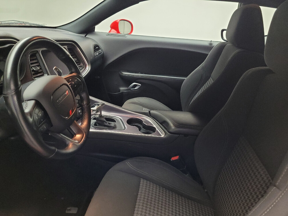 2018 Dodge Challenger in Eastpointe, MI 48021 - 18071685 17
