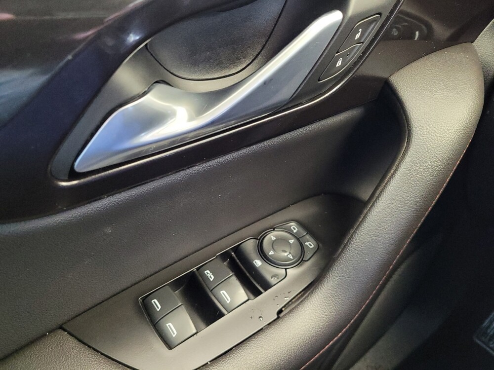 2019 Chevrolet Blazer in Maple Heights, OH 44137 - 18071723 27