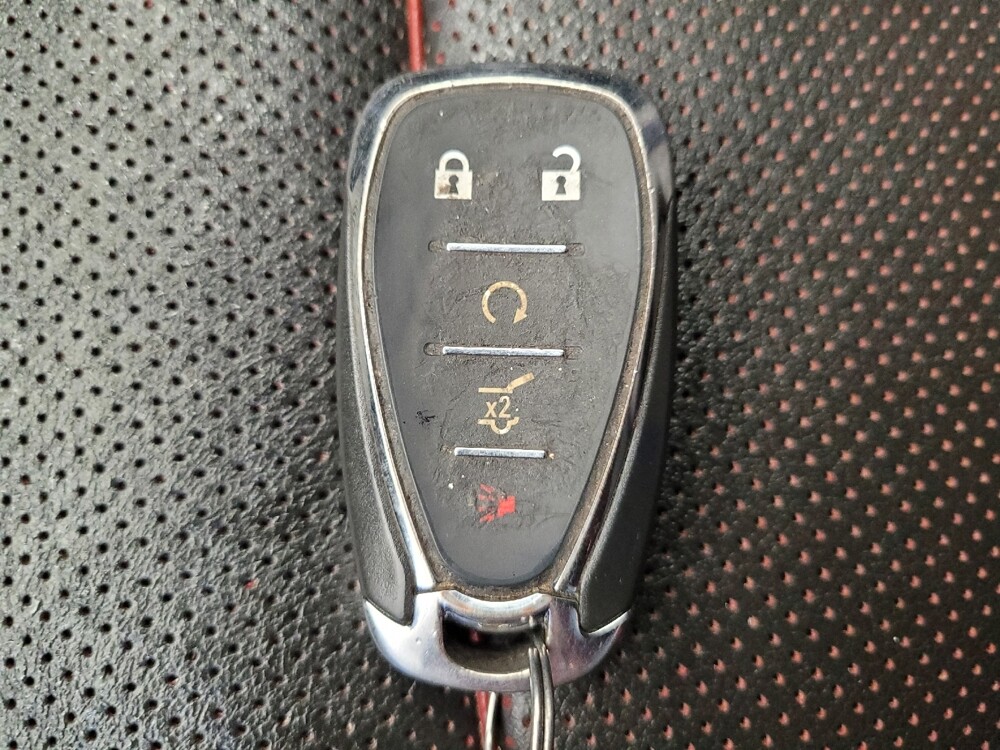 2019 Chevrolet Blazer in Maple Heights, OH 44137 - 18071723 32