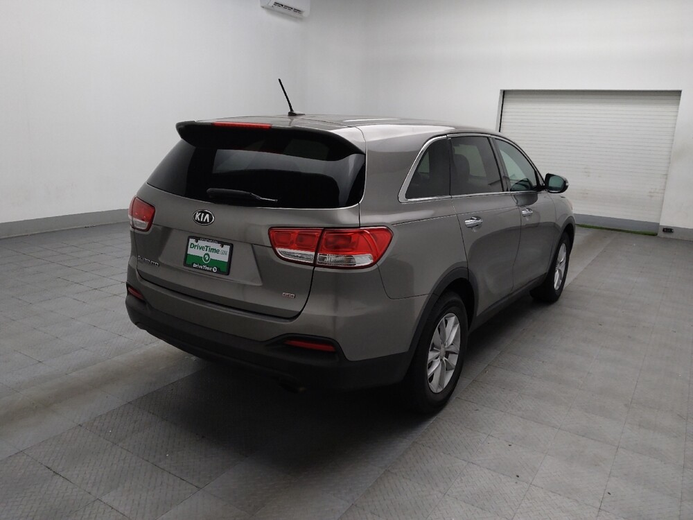 2017 Kia Sorento in Athens, GA 30606 - 18071759 9
