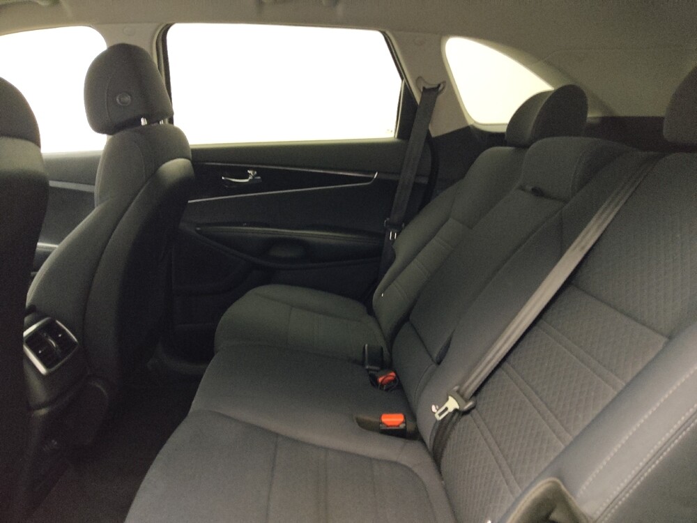 2017 Kia Sorento in Athens, GA 30606 - 18071759 18