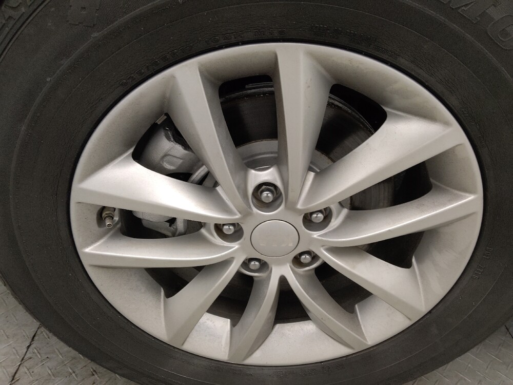 2017 Kia Sorento in Athens, GA 30606 - 18071759 31