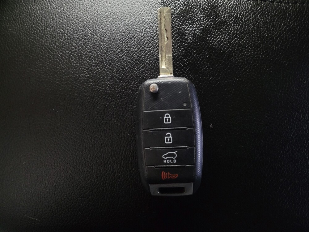 2017 Kia Sorento in Athens, GA 30606 - 18071759 32