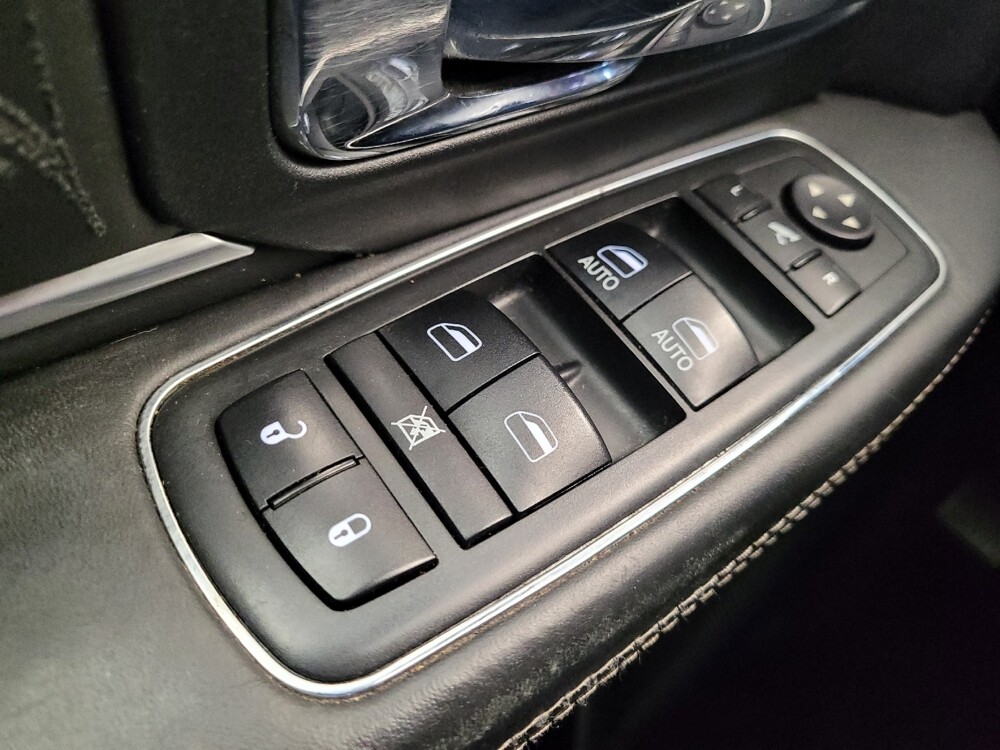 2017 RAM 1500 in Fairfield, OH 45014 - 18071790 27