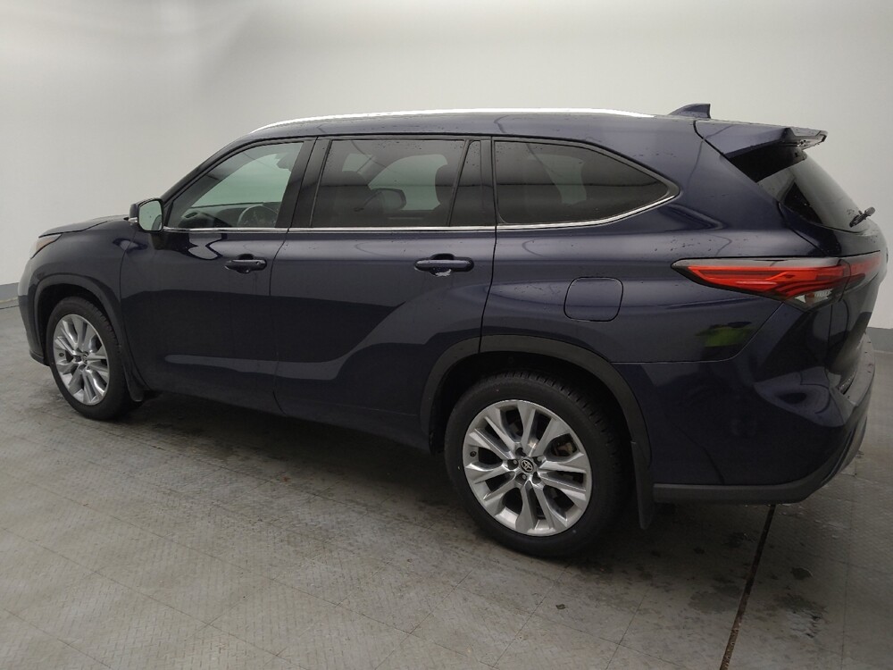 2020 Toyota Highlander in St. Louis, MO 63136 - 18071799 3