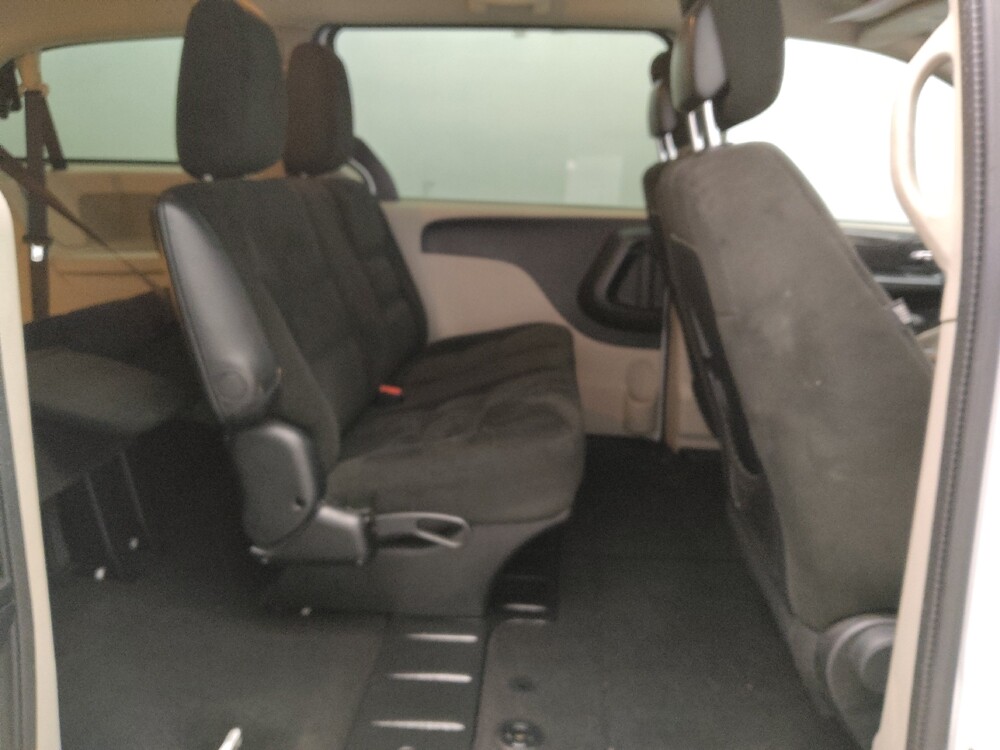 2016 Dodge Grand Caravan in Lubbock, TX 79424 - 18071830 19