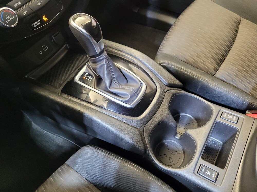 2018 Nissan Rogue in Lexington, KY 40509 - 18071841 26