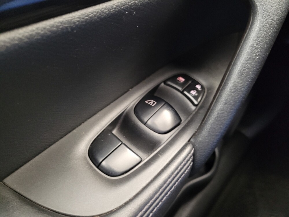 2018 Nissan Rogue in Lexington, KY 40509 - 18071841 27