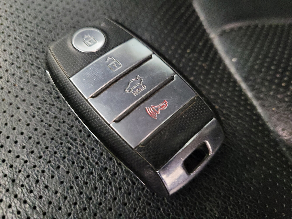 2016 Kia Optima in Mesa, AZ 85210 - 18071868 32