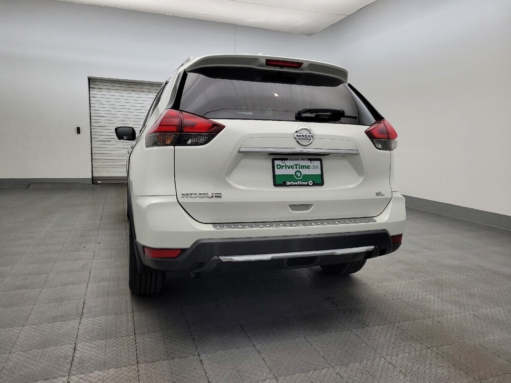 2017 Nissan Rogue in Glendale, AZ 85301 - 18071873 5