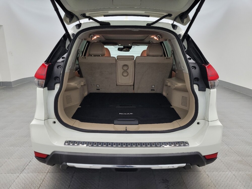 2017 Nissan Rogue in Glendale, AZ 85301 - 18071873 29