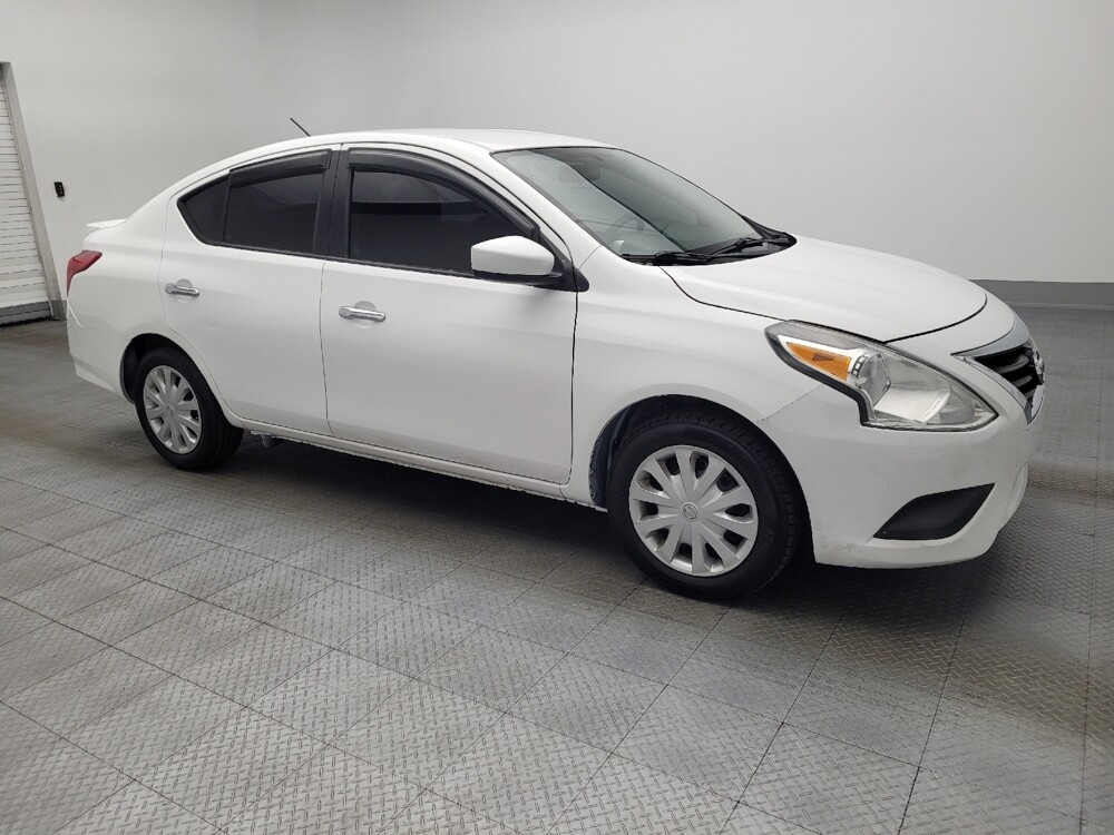 2018 Nissan Versa in Gainesville, FL 32609 - 18071910 11