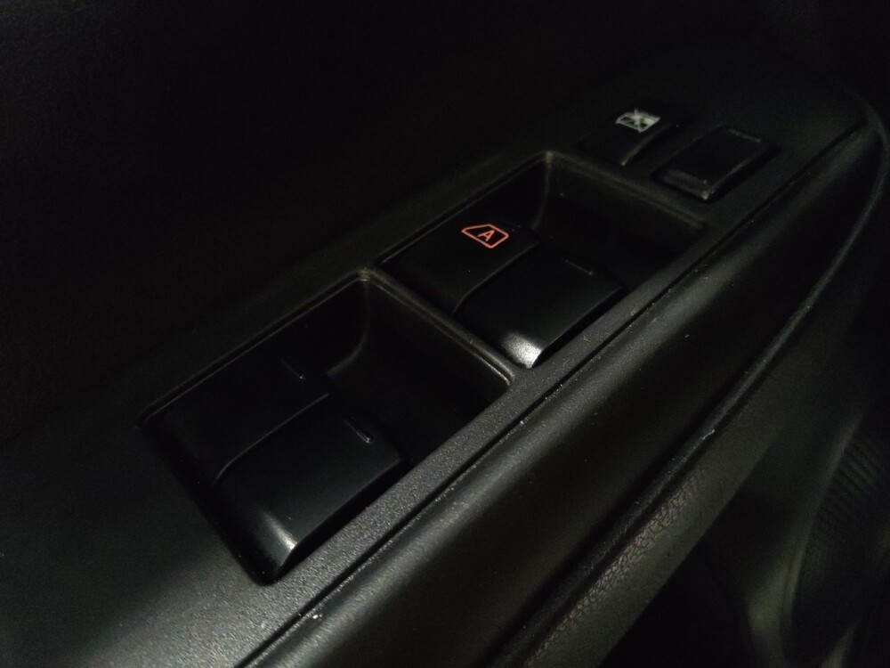 2018 Nissan Versa in Gainesville, FL 32609 - 18071910 27