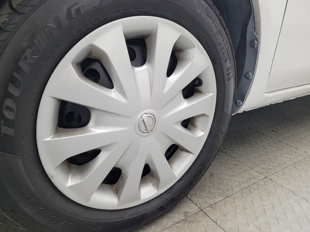 2018 Nissan Versa in Gainesville, FL 32609 - 18071910 31