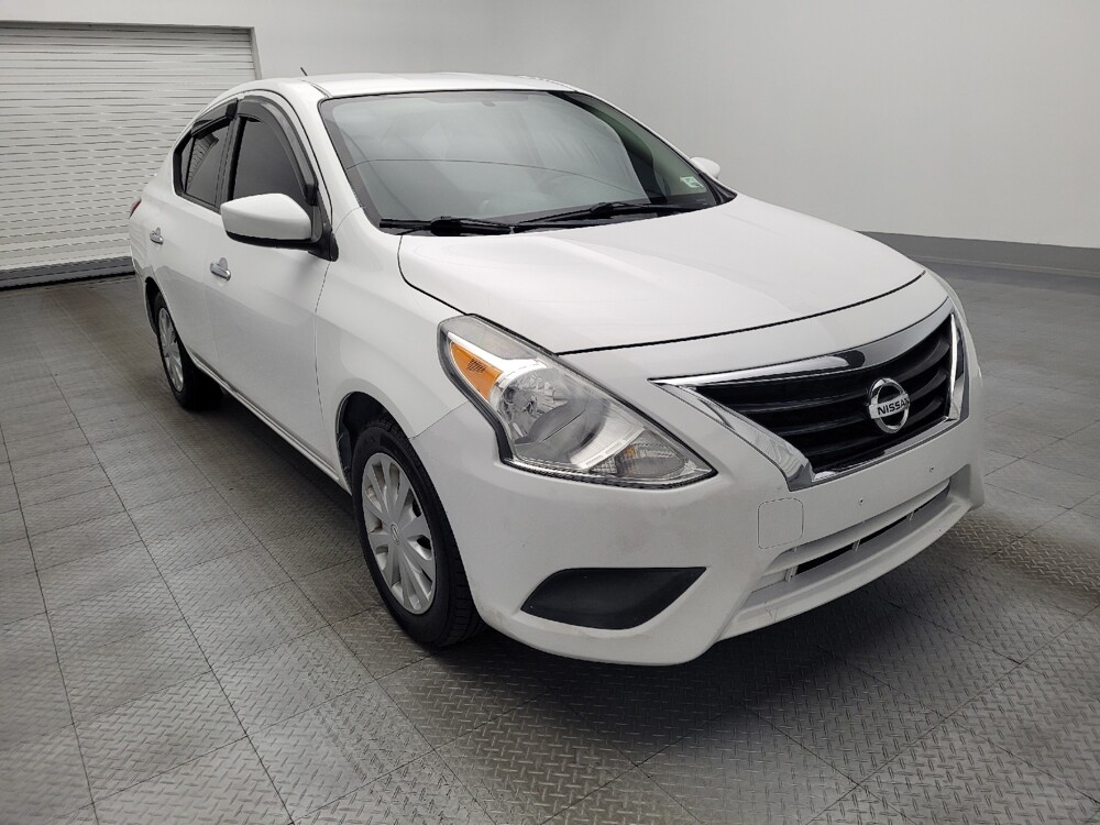 2018 Nissan Versa in Gainesville, FL 32609 - 18071910 13