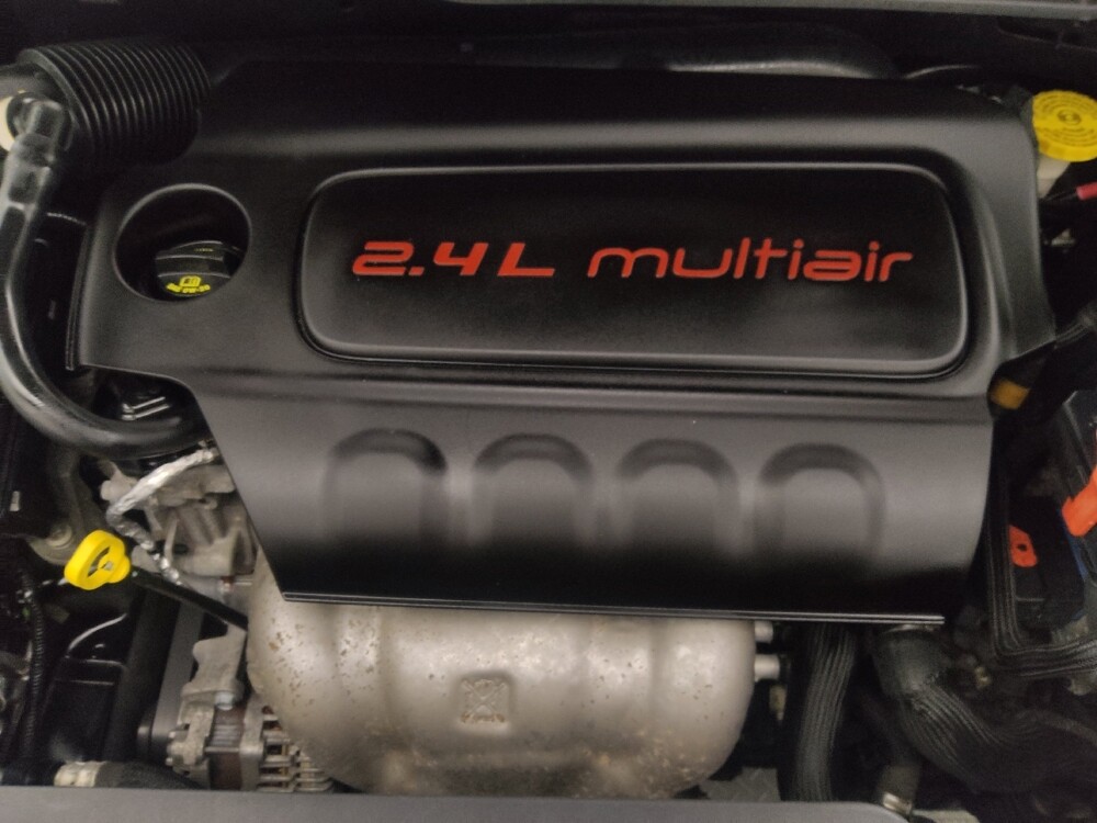 2018 Jeep Compass in Orlando, FL 32808 - 18071935 30