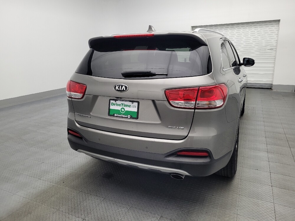 2017 Kia Sorento in Orlando, FL 32808 - 18071937 7