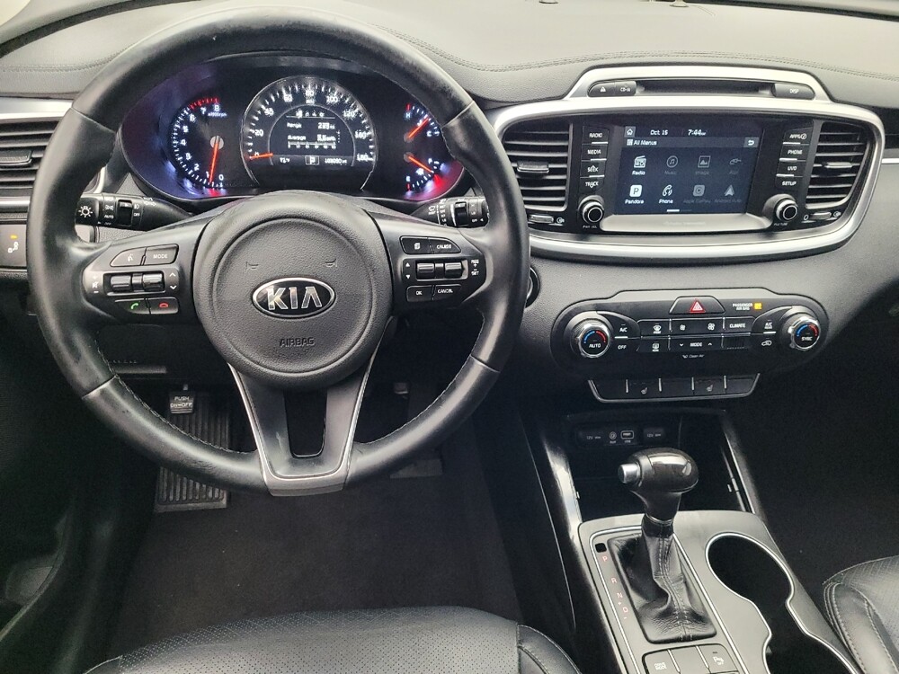 2017 Kia Sorento in Orlando, FL 32808 - 18071937 22