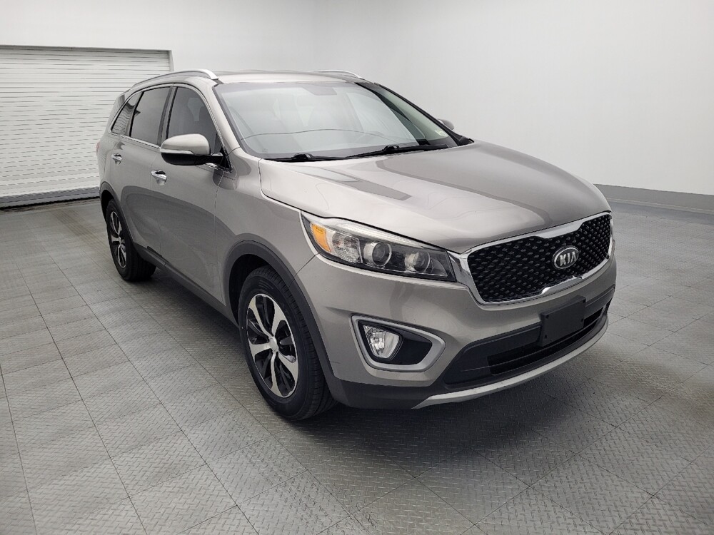 2017 Kia Sorento in Orlando, FL 32808 - 18071937 13