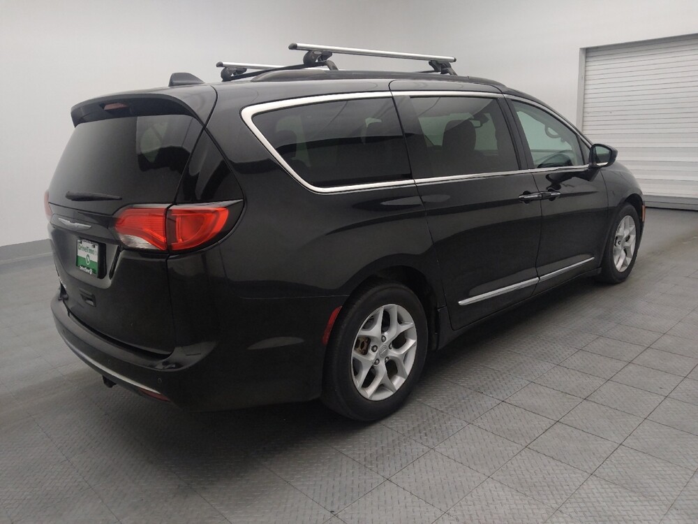 2017 Chrysler Pacifica in Jacksonville, FL 32210 - 18071948 10