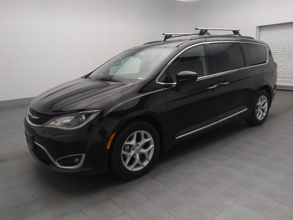 2017 Chrysler Pacifica in Jacksonville, FL 32210 - 18071948 2