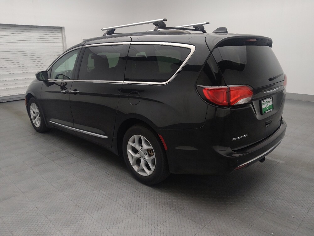 2017 Chrysler Pacifica in Jacksonville, FL 32210 - 18071948 3